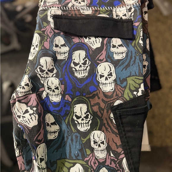 Colorful Skull Pattern Pants - Picture 2 of 6
